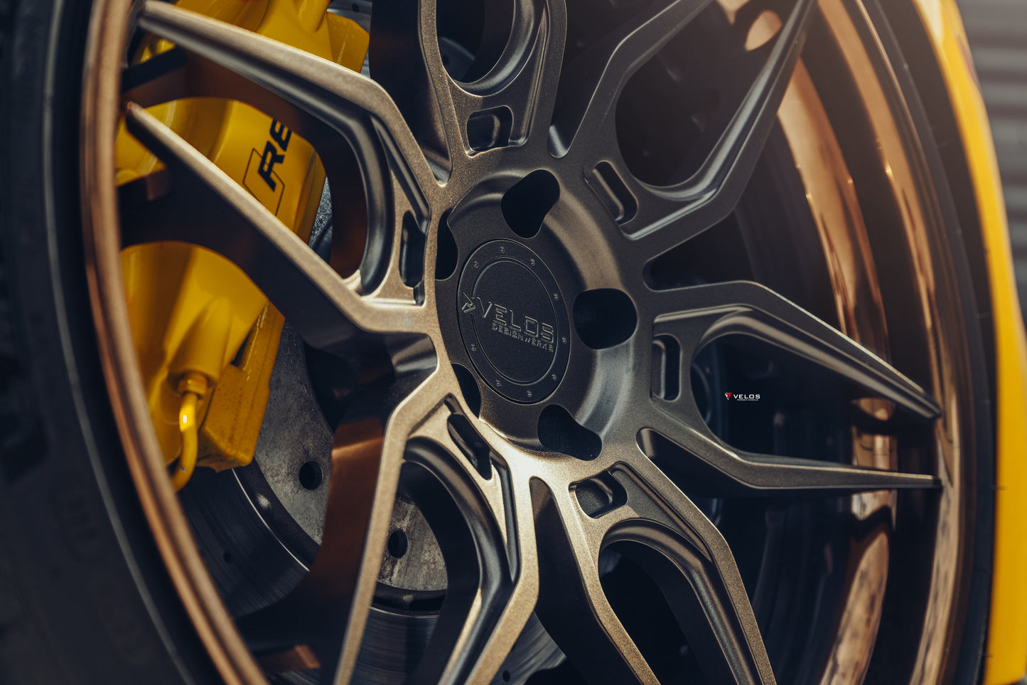 Velos VXS 06 3 - Piece Floating Spokes