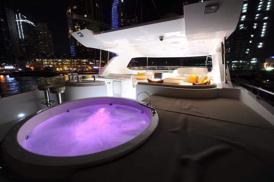 White Capsule | 162FT