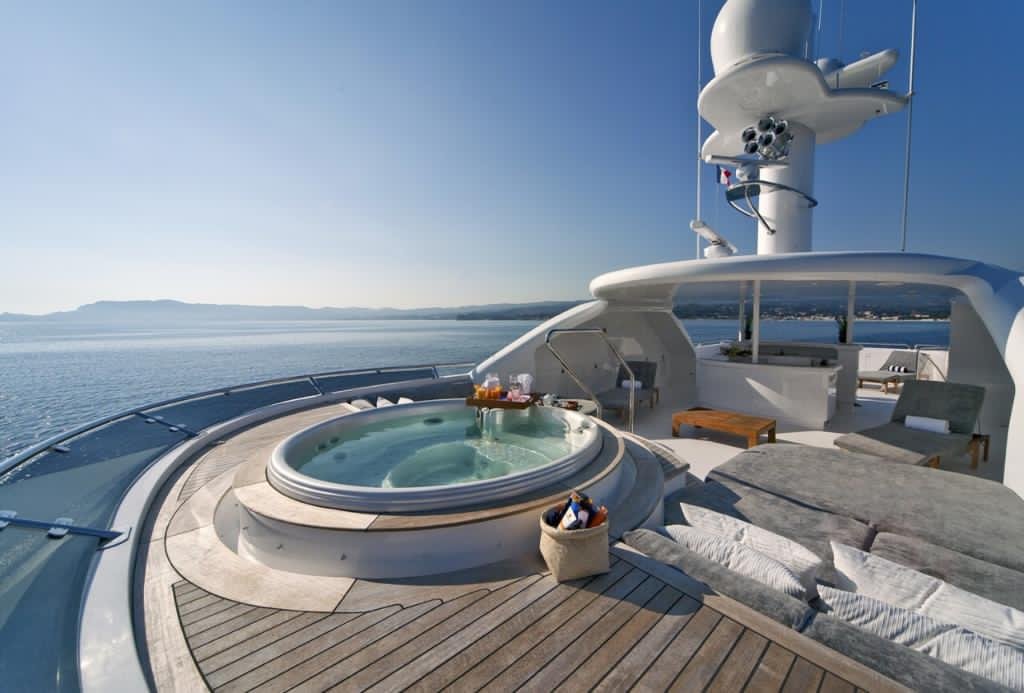 White Diamond | 170 FT